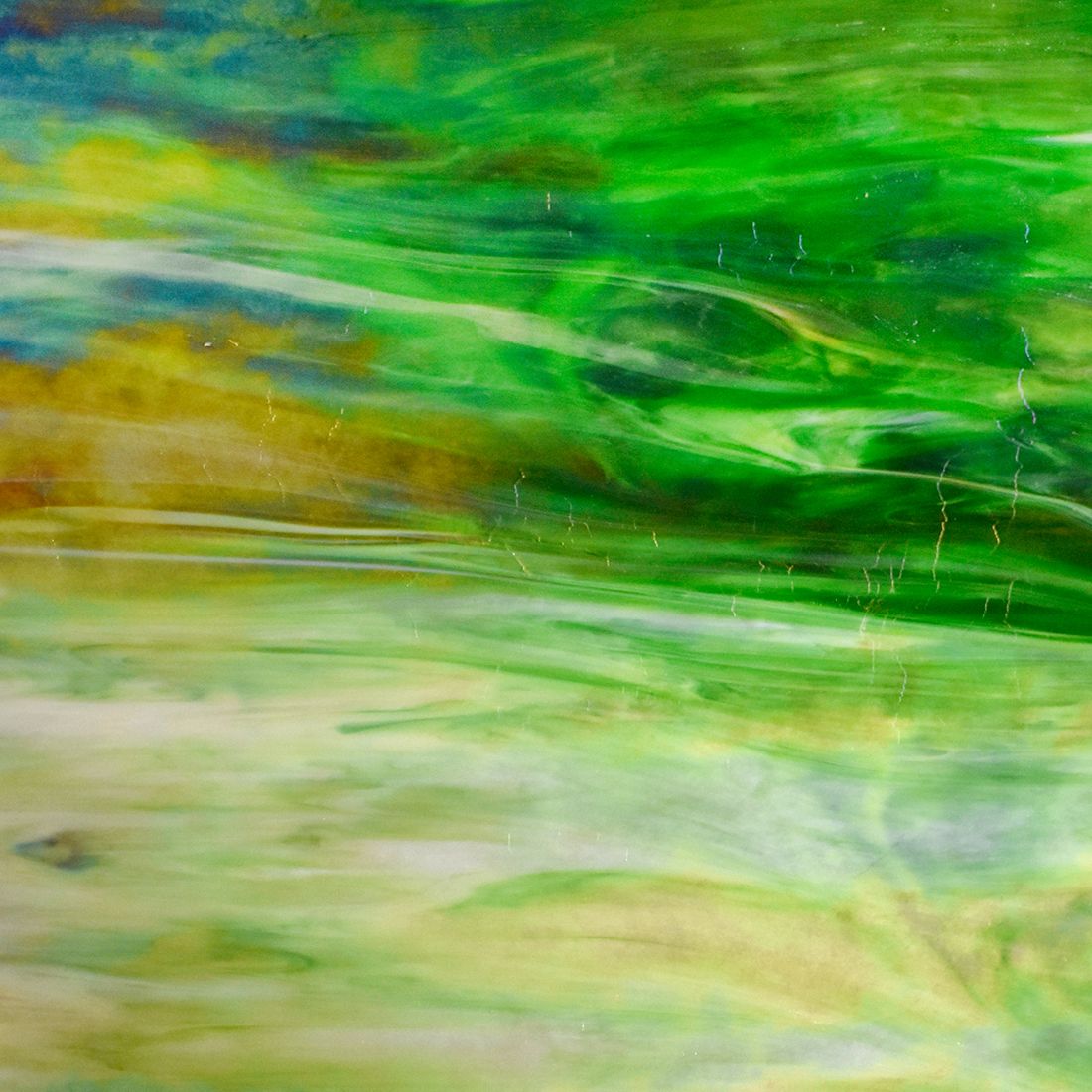 Wissmach Dark Green Wispy Ripple Irid – Glass Crafters